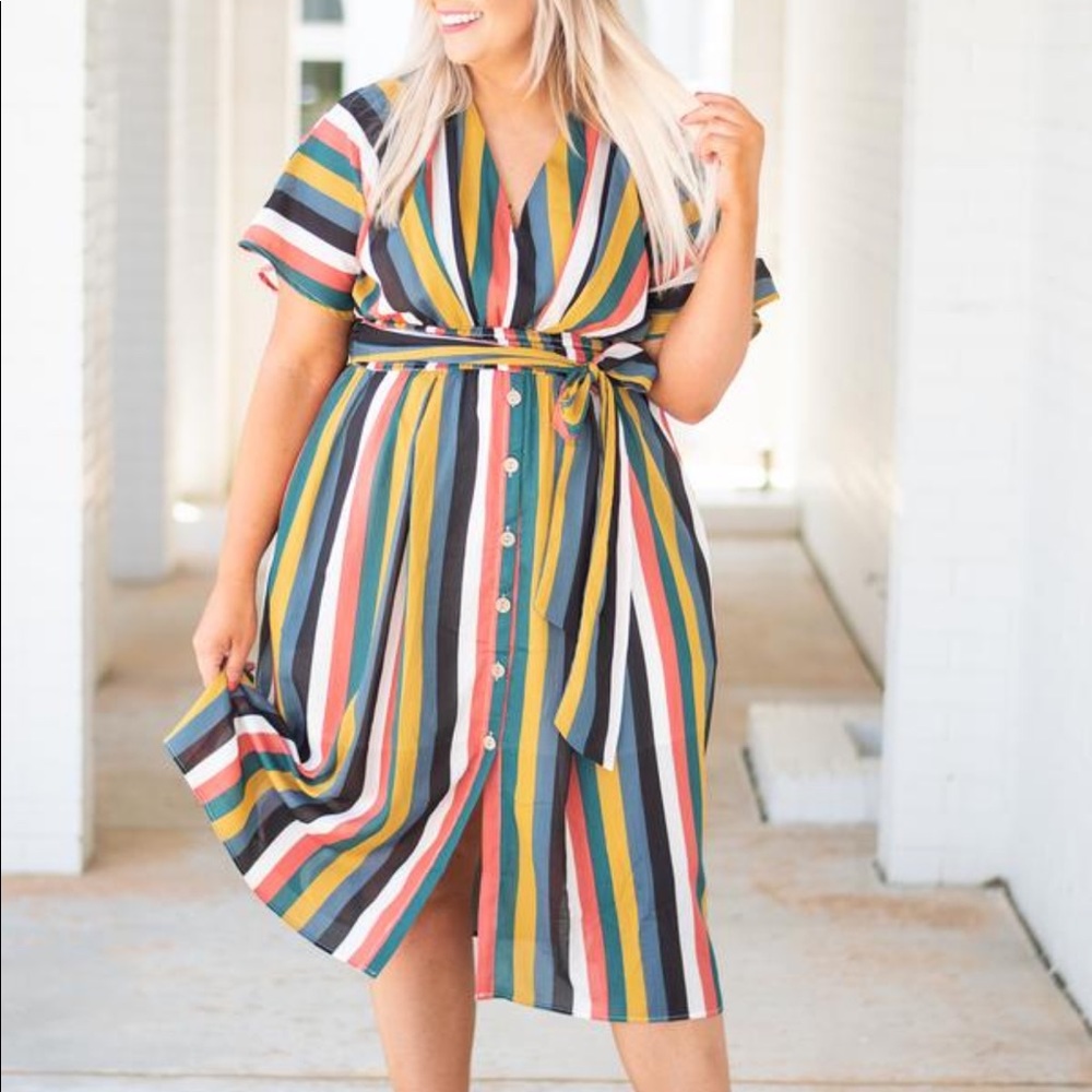 ✨brand new✨ Colorful striped midi dress w/ sleeves